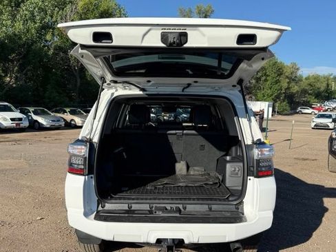 Used 2023 Toyota 4Runner 40th Anniversary SE AWD/4WD image 15