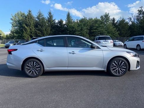 New 2026 Nissan Altima 2.5 SV FWD image 9