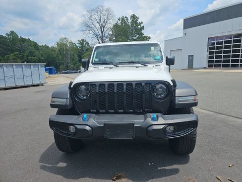 Used 2023 Jeep Wrangler Unlimited w/ Cold Weather Group AWD/4WD image 2