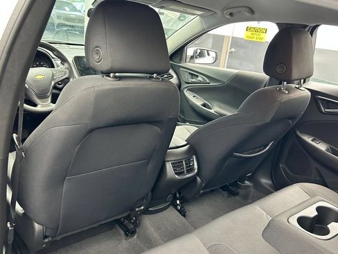 Used 2025 Chevrolet Malibu LT FWD image 21