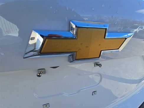 New 2025 Chevrolet Equinox LT image 31