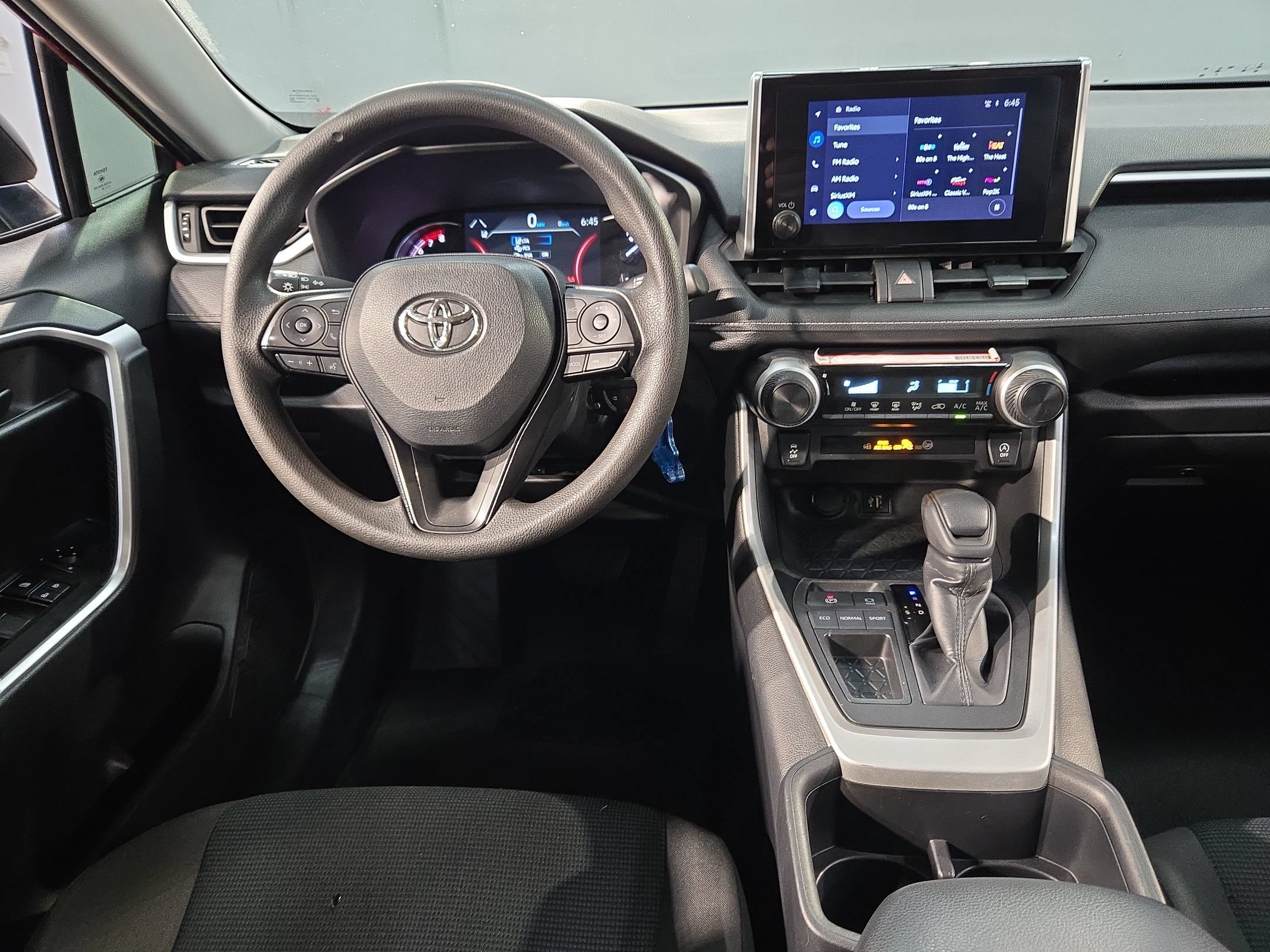 Used 2025 Toyota RAV4 LE FWD image 9