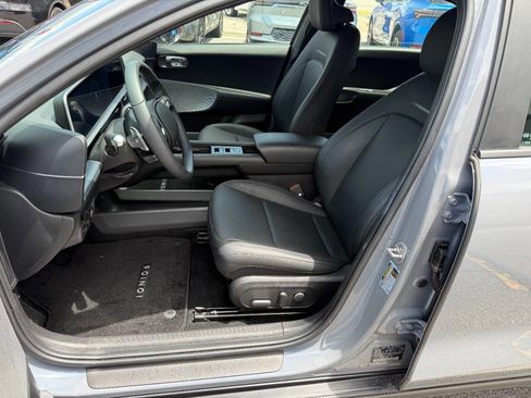 Used 2024 Hyundai Ioniq 6 SEL AWD/4WD image 3