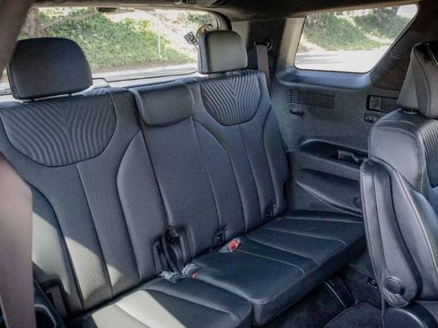 Used 2023 Hyundai Palisade Calligraphy w/ Cargo Package image 15