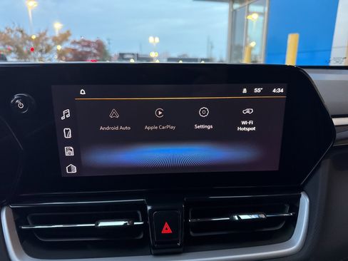 New 2026 Chevrolet TrailBlazer LT w/ LT Cold Weather Package FWD image 17