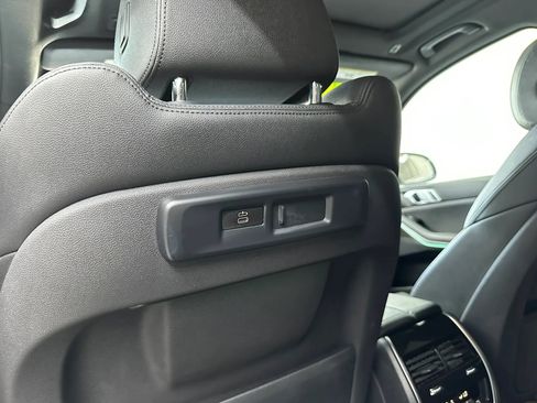 Used 2019 BMW X5 xDrive40i w/ Convenience Package AWD/4WD image 26