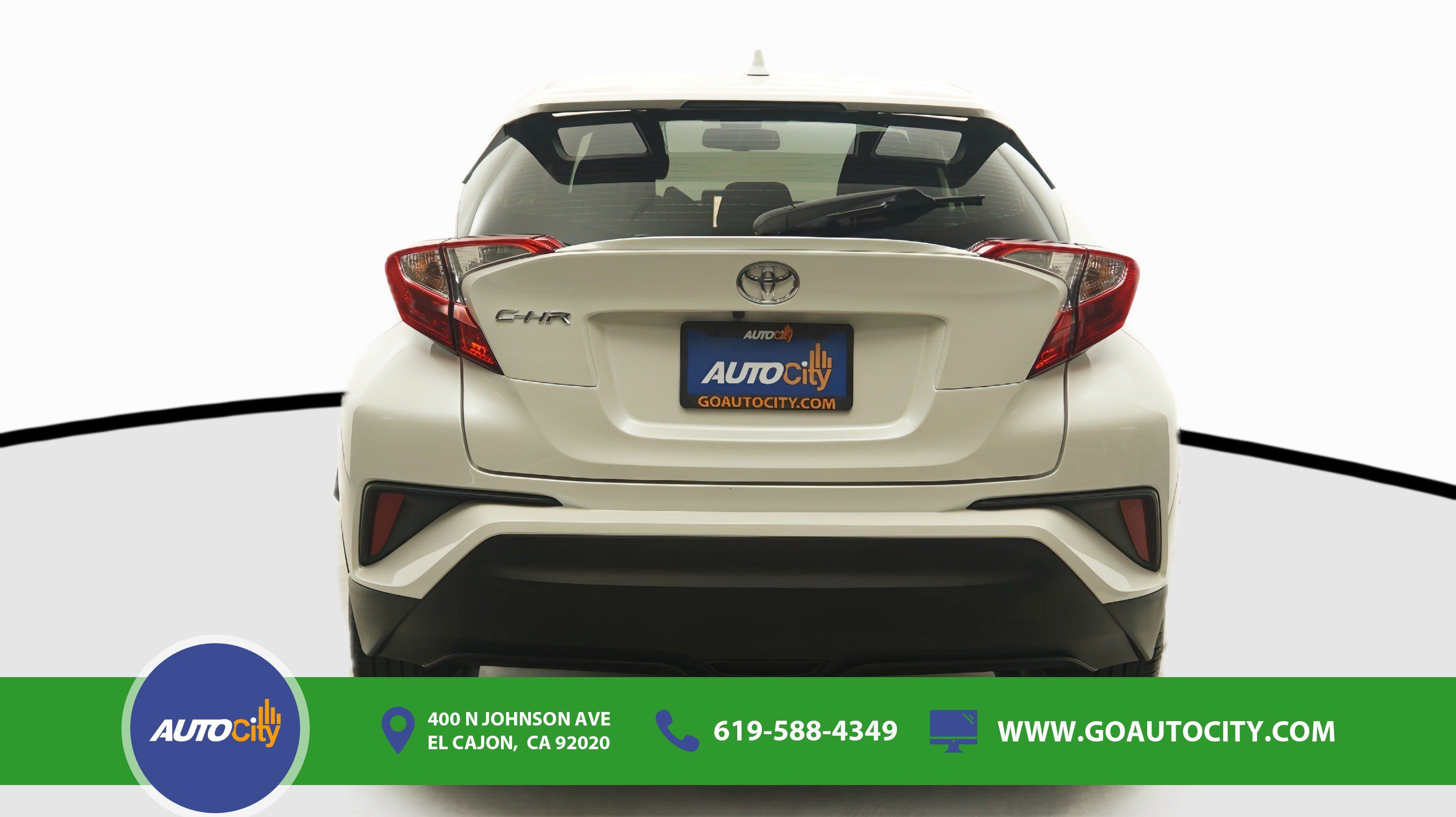 Used 2019 Toyota C-HR LE FWD image 12