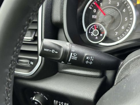 Used 2025 RAM 1500 Big Horn AWD/4WD image 21