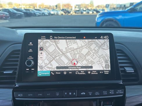 Used 2025 Honda Odyssey Elite image 14