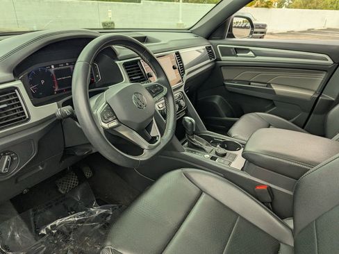 Used 2021 Volkswagen Atlas Cross Sport SEL AWD/4WD image 18