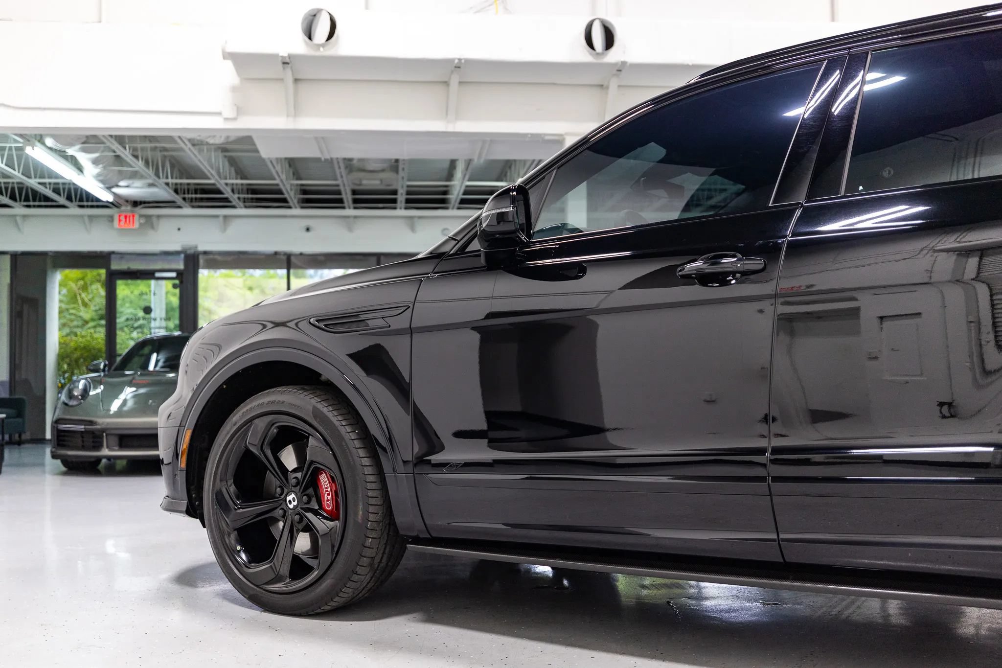 Used 2022 Bentley Bentayga AWD/4WD image 12