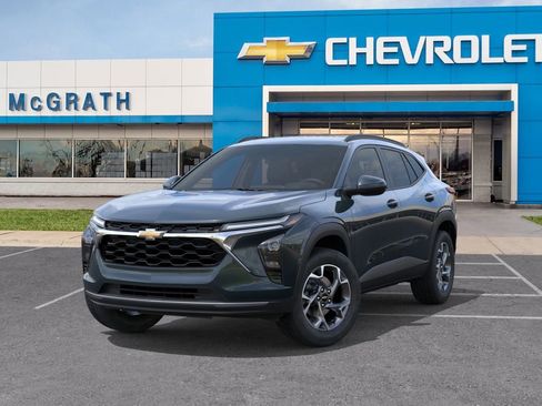 New 2026 Chevrolet Trax LT w/ LT Convenience Package FWD image 7