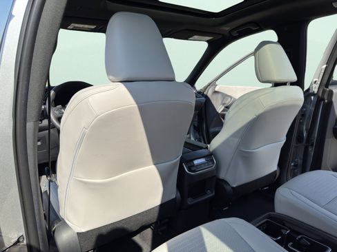 Used 2025 Lexus TX 350 AWD image 28