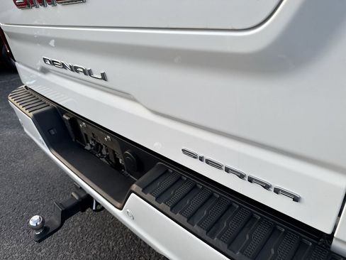 Certified 2022 GMC Sierra 1500 Denali w/ Technology Package image 39