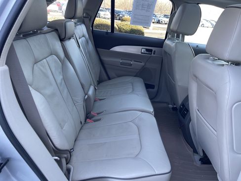 Used 2015 Lincoln MKX AWD w/ Equipment Group 102A image 39