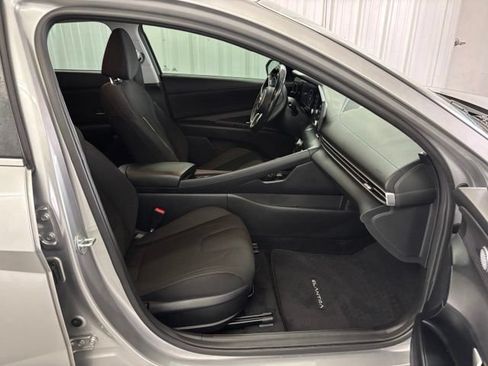 Used 2021 Hyundai Elantra SEL w/ Convenience + Premium Package FWD image 28