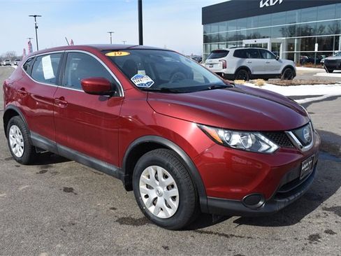 Used 2019 Nissan Rogue Sport S image 10