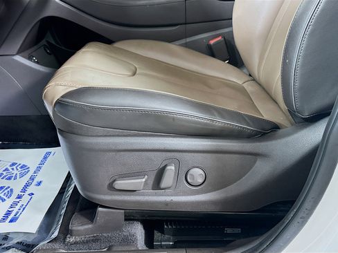 Used 2022 Hyundai Santa Fe SEL Premium w/ Cargo Package image 19