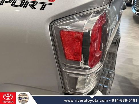 Used 2023 Toyota Tacoma TRD Sport image 11