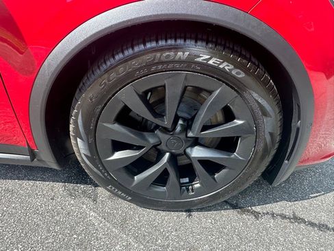 Used 2022 Tesla Model X image 14