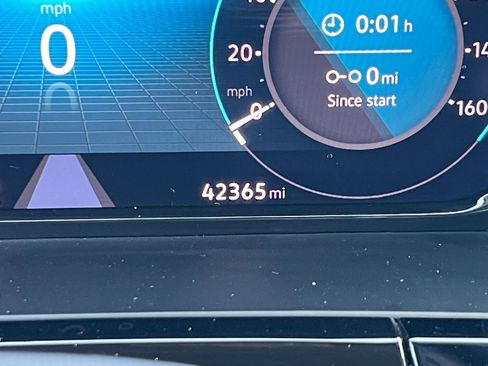 Used 2024 Volkswagen Atlas SE image 43