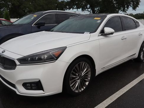 Used 2019 Kia Cadenza Limited FWD image 5