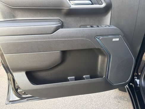 Used 2025 Chevrolet Silverado 1500 RST w/ Convenience Package II image 10