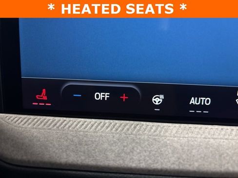 New 2025 Ford Maverick XLT w/ XLT Luxury Package image 16