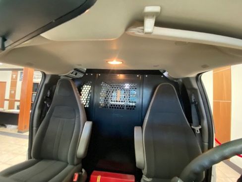 Used 2023 GMC Savana 2500 w/ Driver Convenience Package image 24