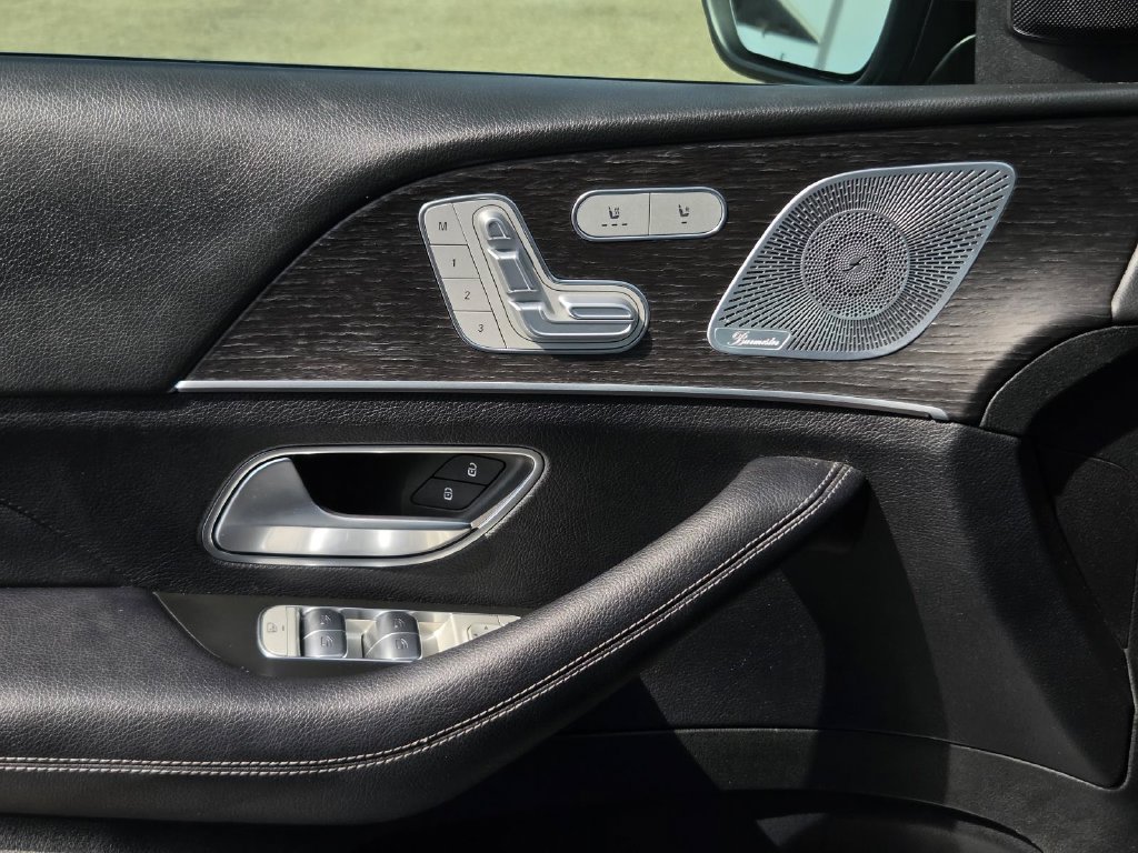 Used 2020 Mercedes-Benz GLE 350 4MATIC image 28