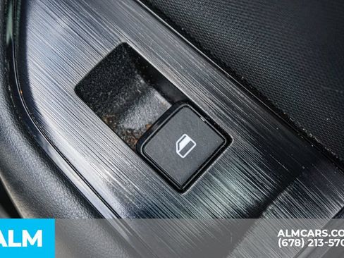 Used 2024 Nissan Rogue S FWD image 52