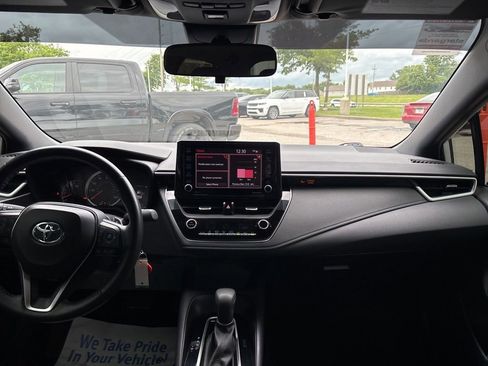 Used 2022 Toyota Corolla SE w/ Carpet Mat Package (TMS) FWD image 2
