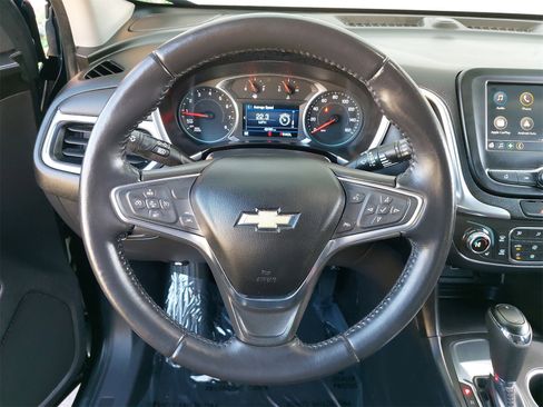 Used 2021 Chevrolet Equinox LT image 17