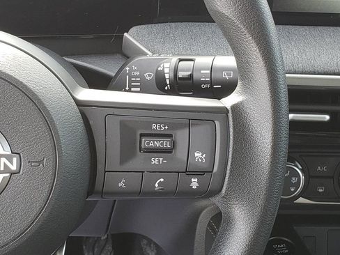 Certified 2025 Nissan Kicks SV image 29