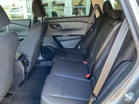 Certified 2025 Nissan Rogue S FWD image 17