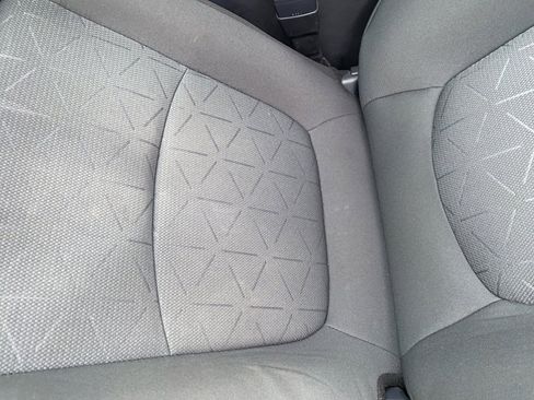 Used 2022 Toyota RAV4 XLE image 34