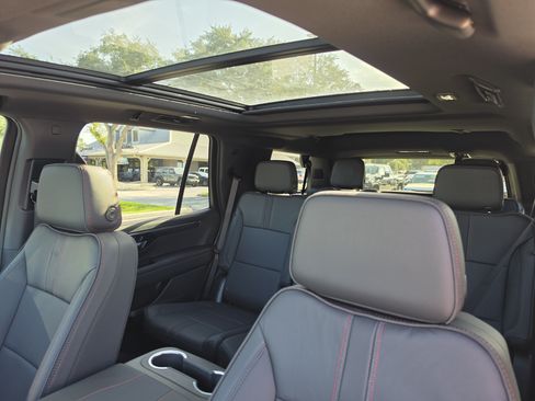 New 2026 Chevrolet Tahoe RST w/ Sun And Tow Package AWD/4WD image 28