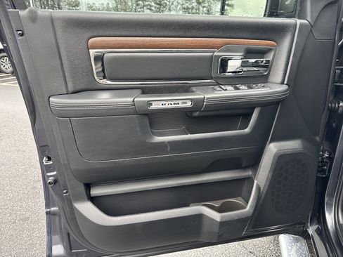 Used 2016 RAM 1500 Laramie w/ Convenience Group image 13
