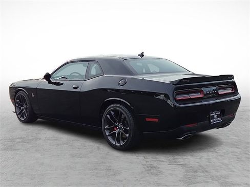 Used 2021 Dodge Challenger R/T Scat Pack w/ Plus Package image 4