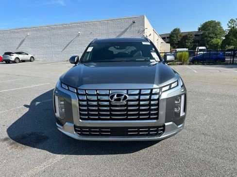 Used 2024 Hyundai Palisade Calligraphy AWD/4WD image 2