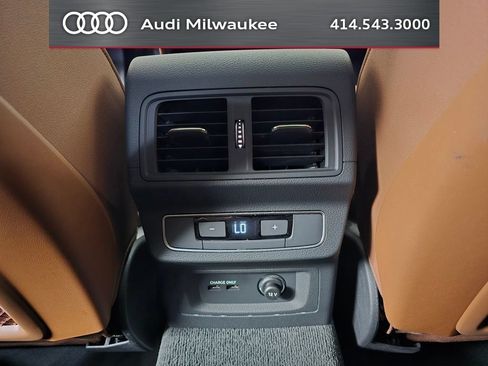 Used 2023 Audi Q5 2.0T Premium Plus w/ Premium Plus Package AWD/4WD image 23