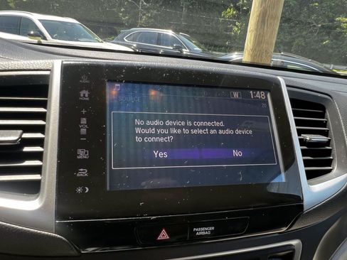 Used 2017 Honda Pilot EX image 32