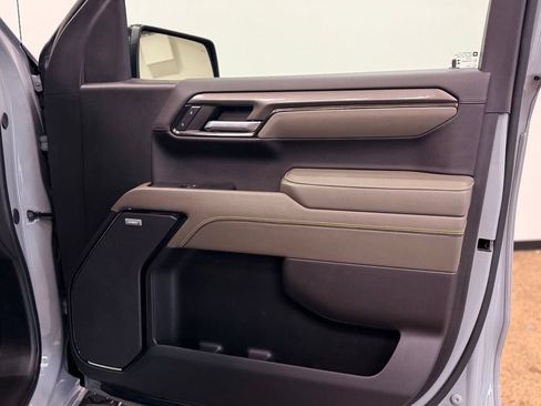 Used 2024 Chevrolet Silverado 1500 ZR2 w/ Technology Package AWD/4WD image 19