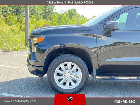 Used 2022 Chevrolet Silverado 1500 Custom RWD image 13