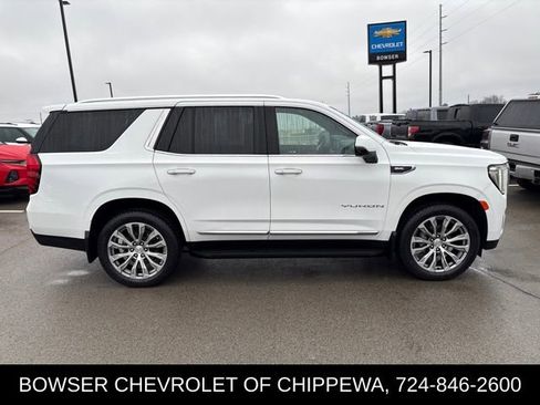 Certified 2023 GMC Yukon SLT w/ SLT Luxury Package image 6