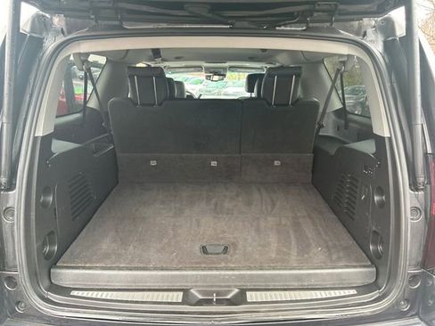 Used 2017 Chevrolet Suburban Premier image 24