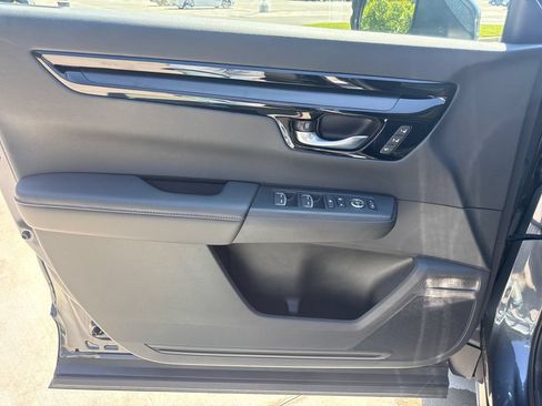 Used 2024 Honda CR-V EX-L image 13