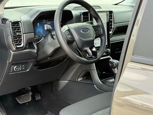 New 2026 Ford Ranger XLT w/ Black Appearance Package image 6