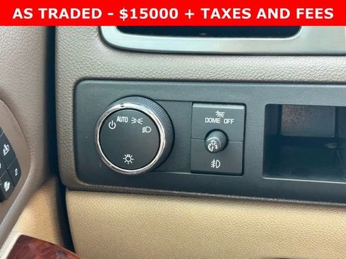 Used 2013 Chevrolet Avalanche LTZ image 20