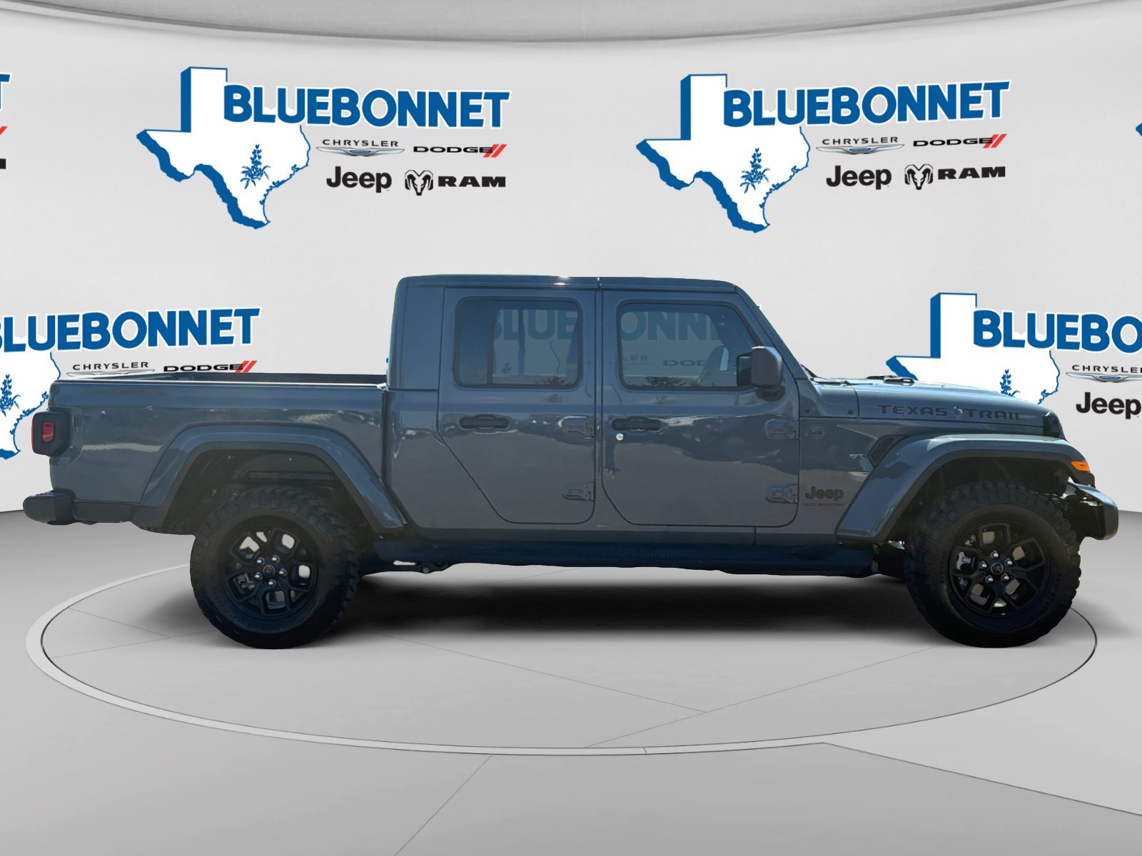 Used 2026 Jeep Gladiator Sport AWD/4WD image 4
